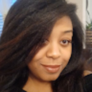 Meet your Posher, Aisha